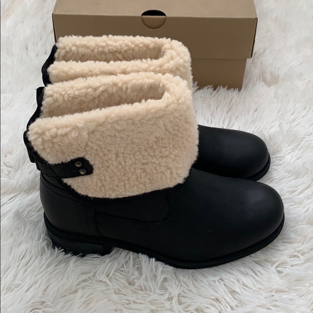 UGG Aldon water resistant black Shearling boots - Picture 2 of 9